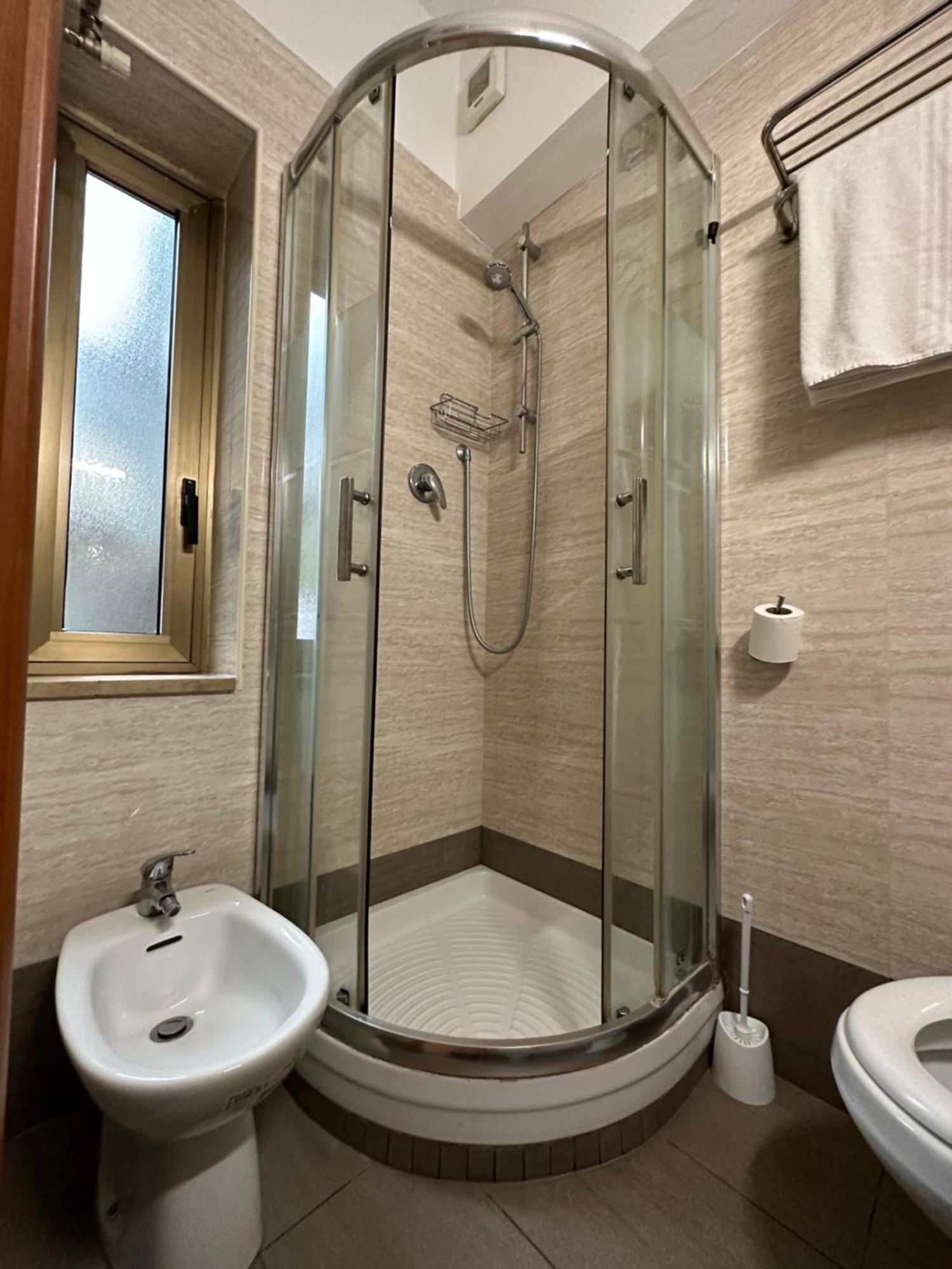 Hotel Nizza Milaan Buitenkant foto