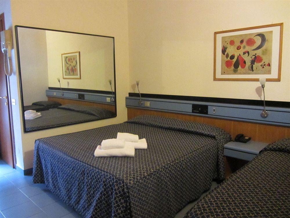 Hotel Nizza Milaan Buitenkant foto