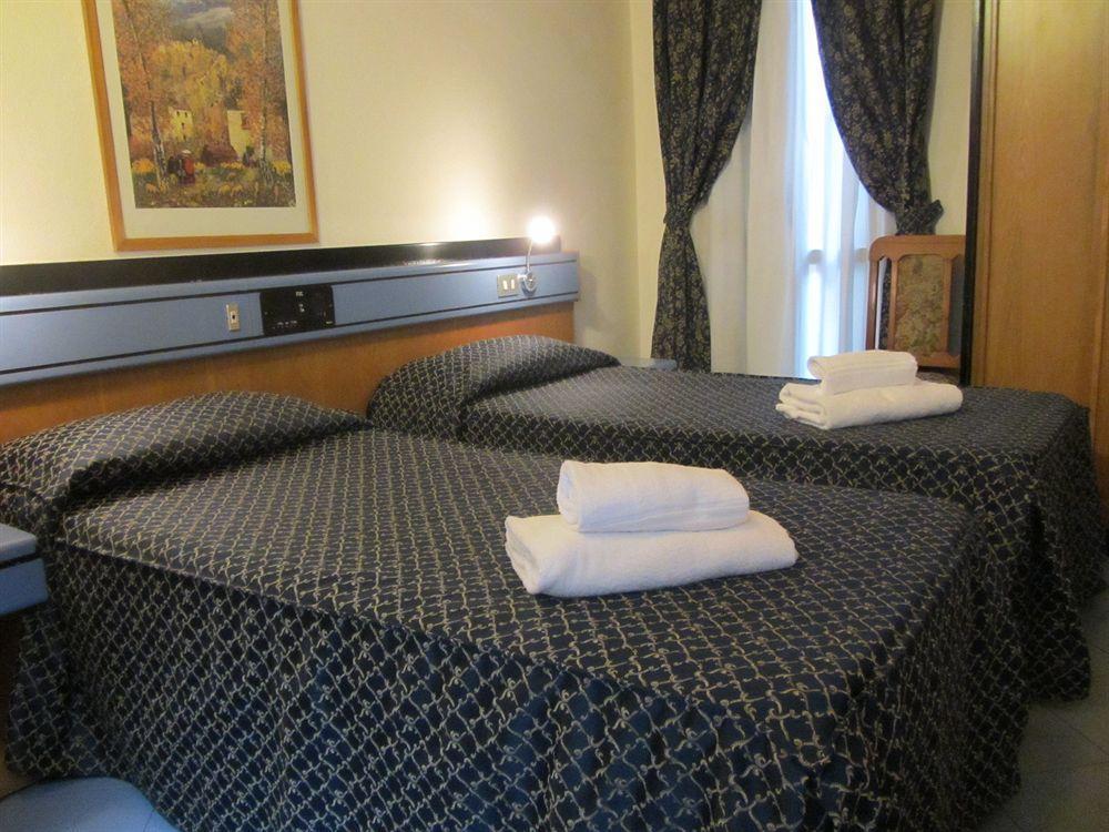 Hotel Nizza Milaan Buitenkant foto