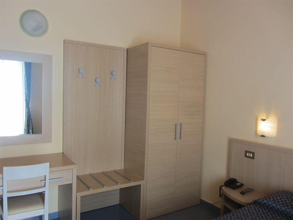 Hotel Nizza Milaan Buitenkant foto