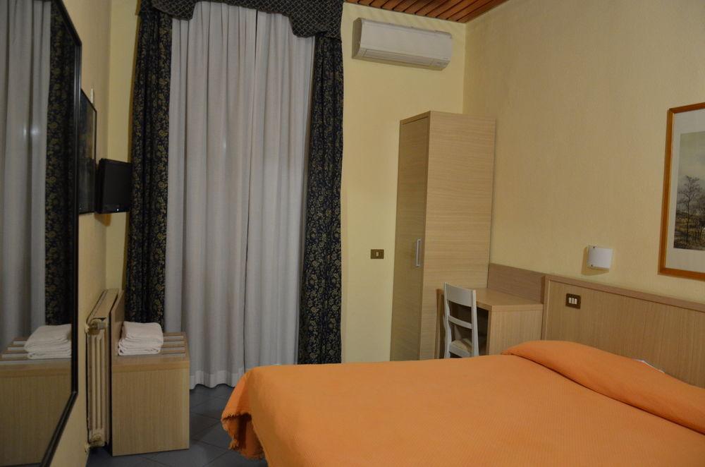 Hotel Nizza Milaan Buitenkant foto