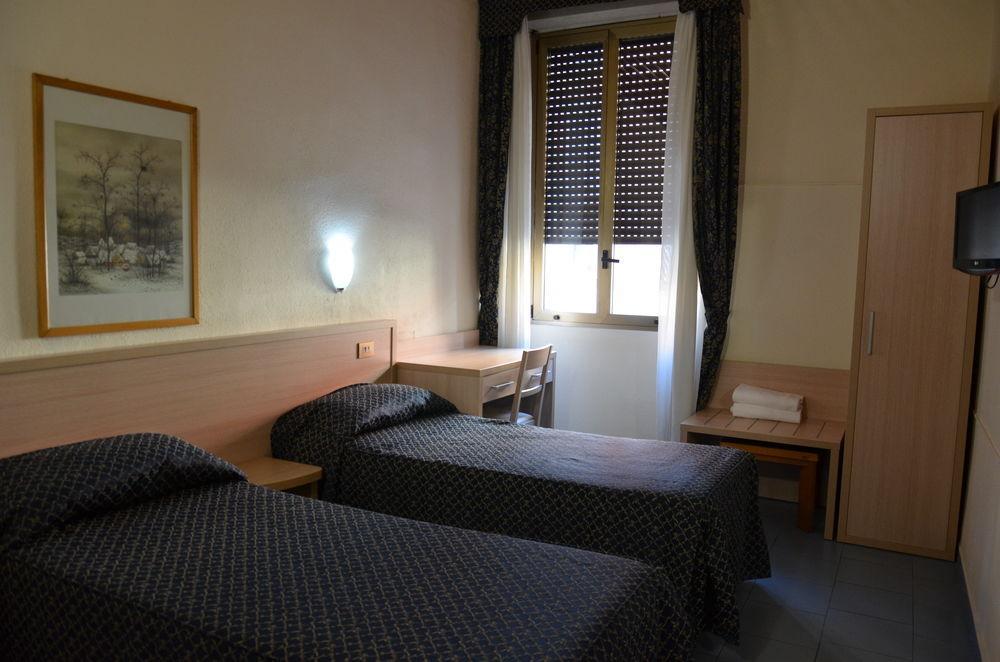 Hotel Nizza Milaan Buitenkant foto