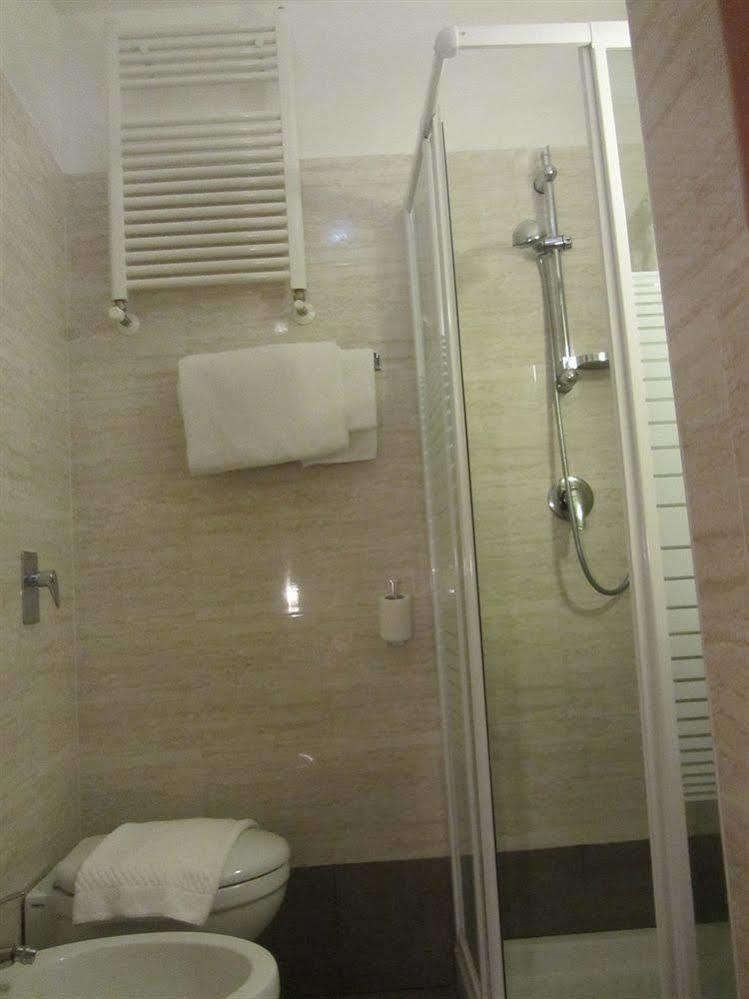 Hotel Nizza Milaan Buitenkant foto